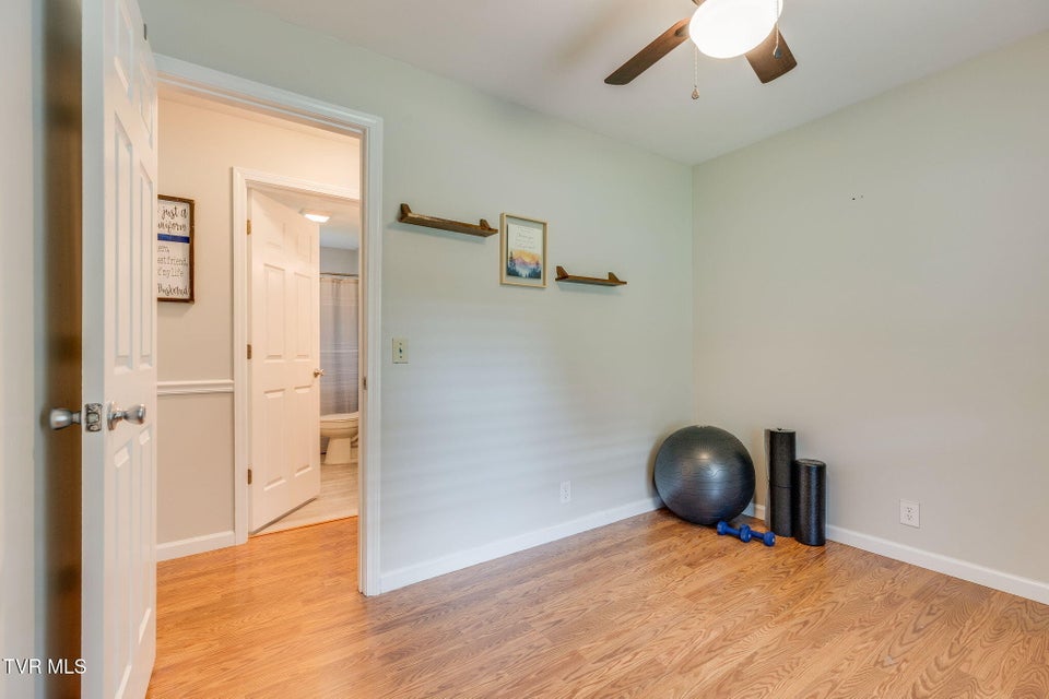 Photo #25: 1856 Midview Street
