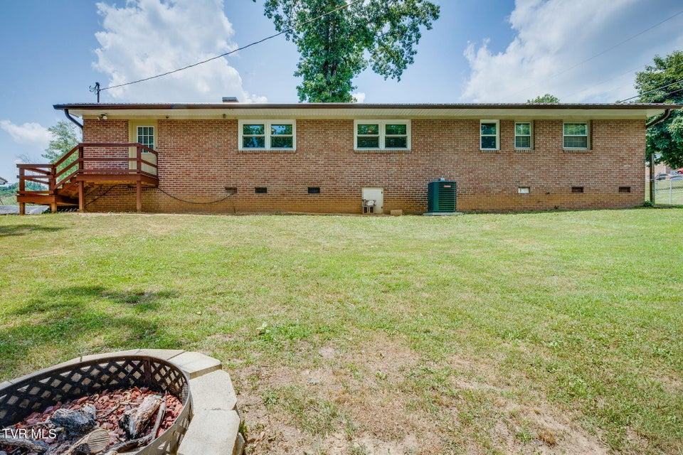 Photo #28: 1856 Midview Street
