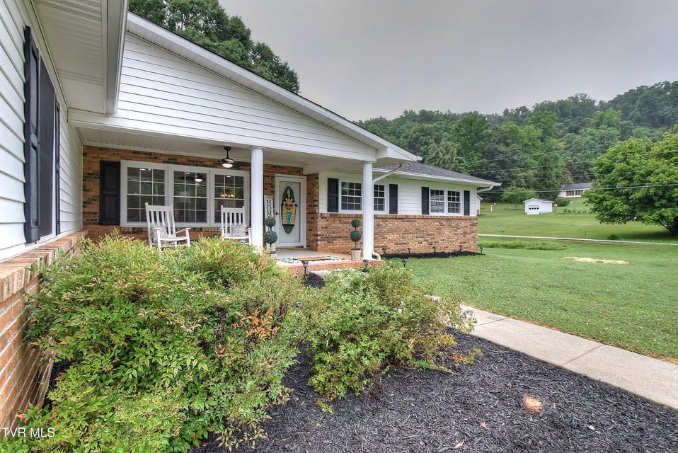 Photo #5: 195 Fitzsimmons Hill Road