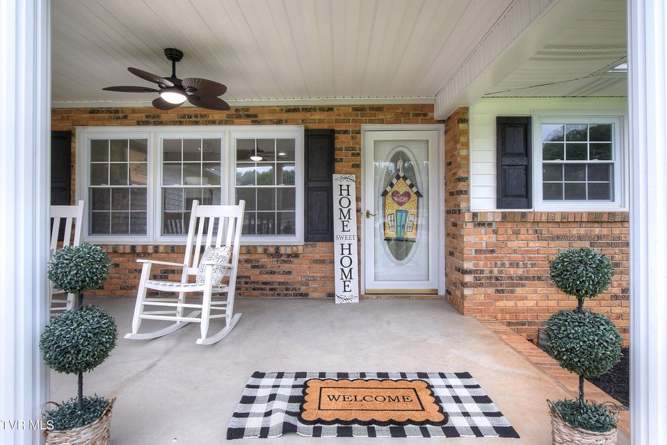 Photo #7: 195 Fitzsimmons Hill Road