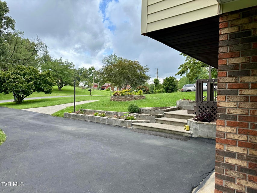 Photo #12: 233 Lakeview Circle