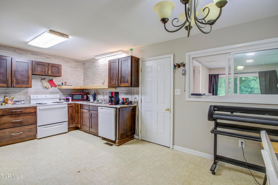 Photo #16: 344 Rockingham Road