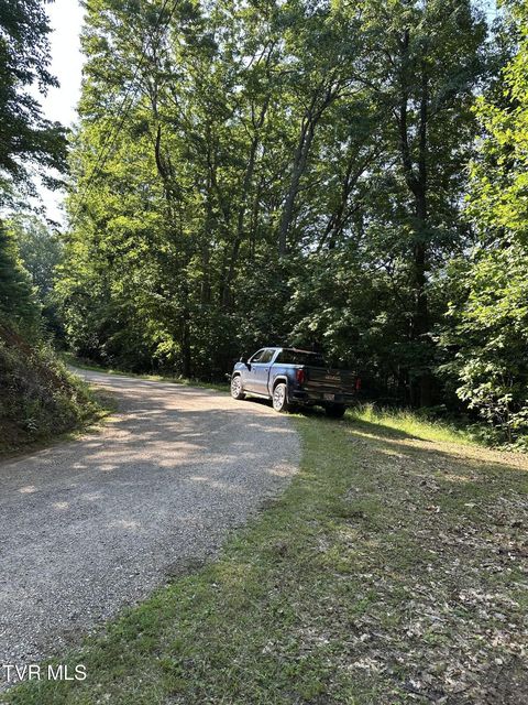 Photo #3: 1501 Sprucy Ridge Private Road