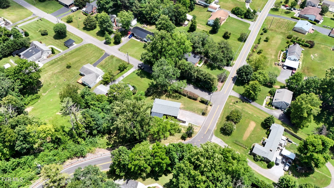 Photo #55: 1091 Long Crescent Drive