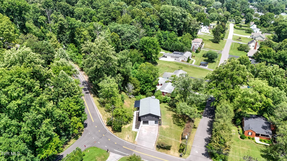 Photo #57: 1091 Long Crescent Drive
