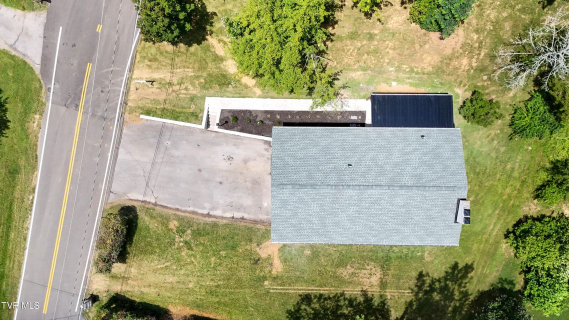 Photo #58: 1091 Long Crescent Drive