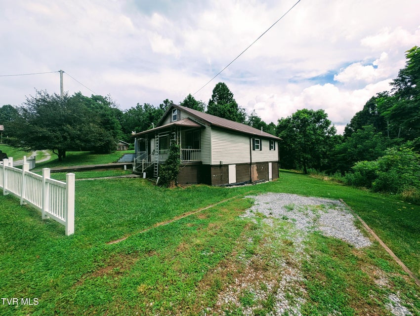 Photo #4: 2005 Dc Caney Ridge Road