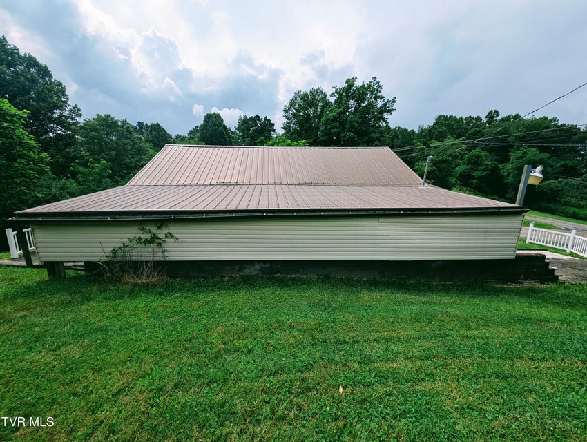 Photo #12: 2005 Dc Caney Ridge Road