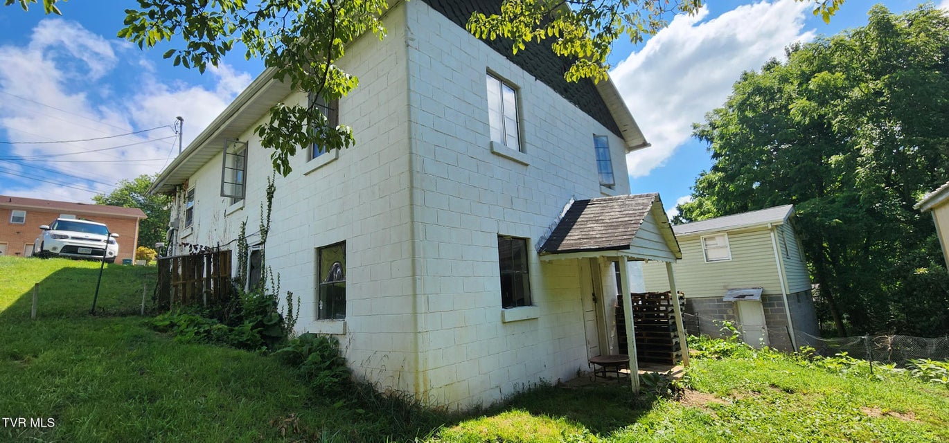 Photo #10: 159 Millard Street