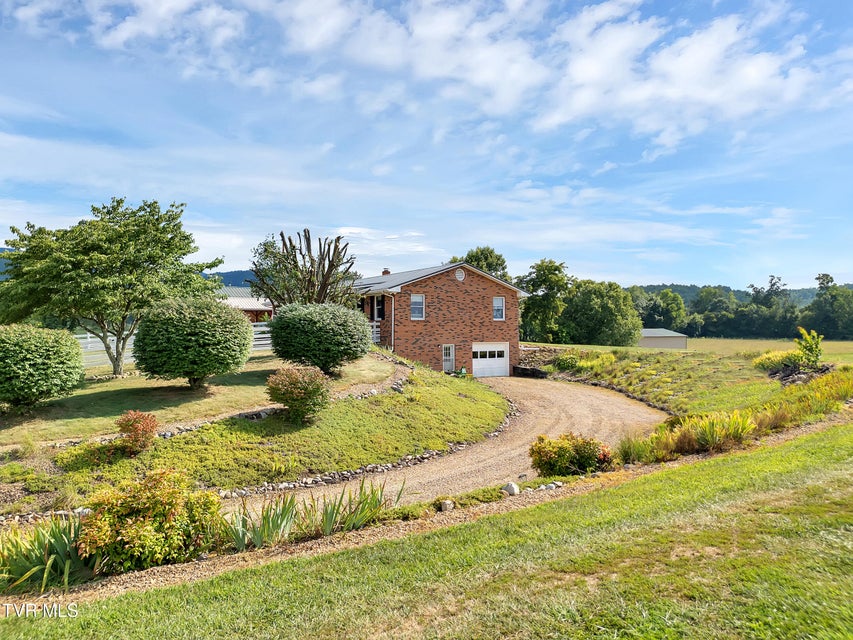 Photo #37: 230 Fishpond Road