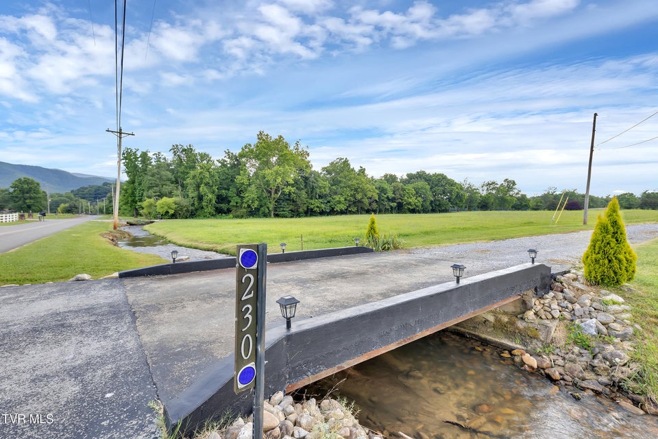 Photo #39: 230 Fishpond Road