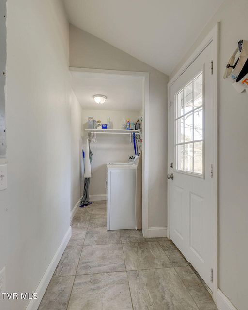 Photo #19: 711 Fairview Avenue