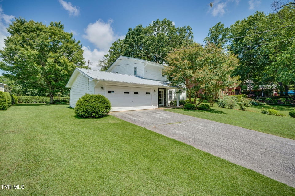 Photo #2: 1712 Colonial Ridge Road