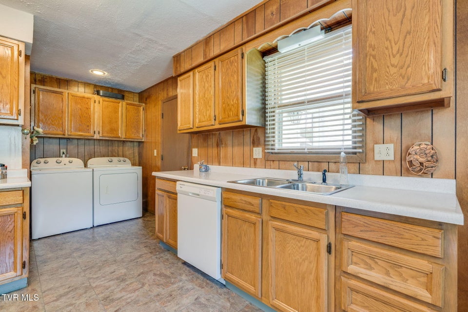 Photo #13: 1712 Colonial Ridge Road