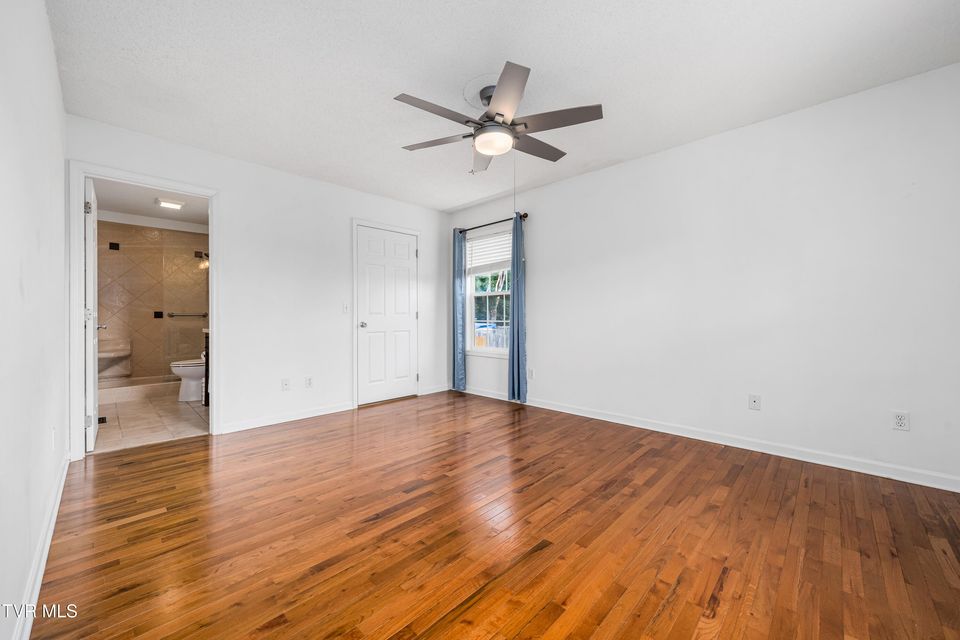 Photo #29: 216 Mockingbird Place