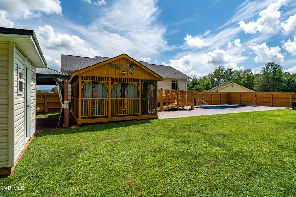 Photo #61: 216 Mockingbird Place