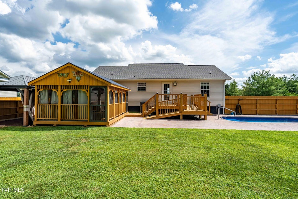 Photo #62: 216 Mockingbird Place