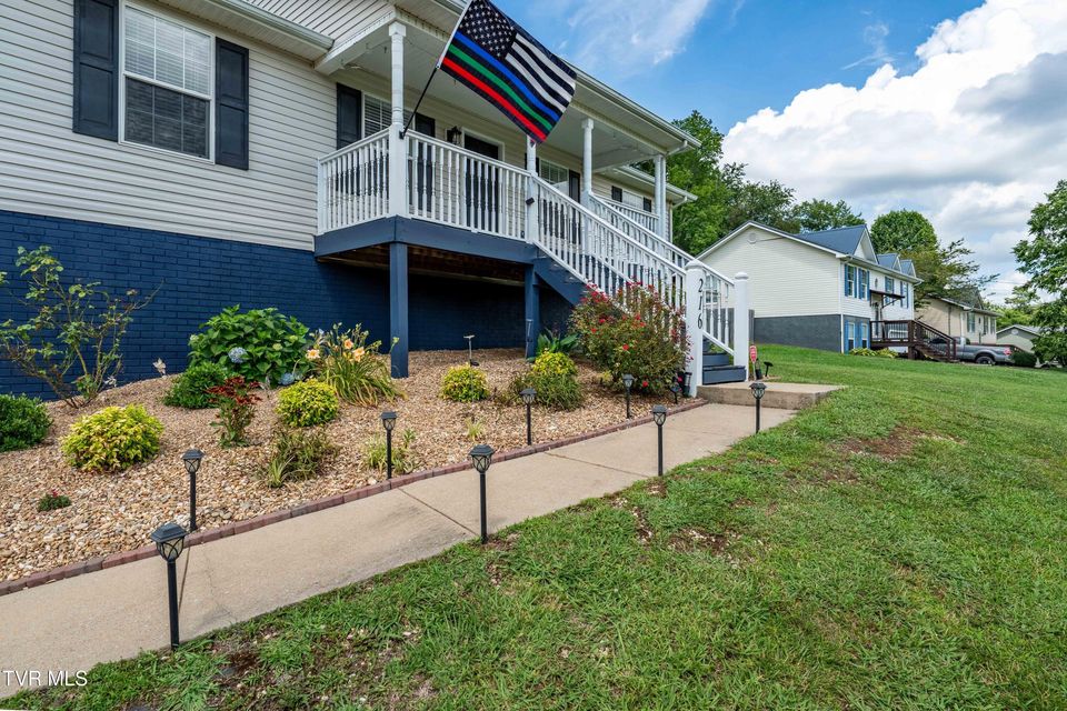Photo #9: 216 Mockingbird Place