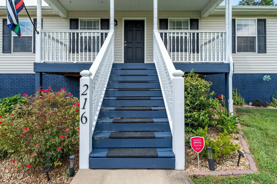 Photo #10: 216 Mockingbird Place