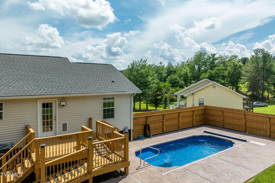 Photo #71: 216 Mockingbird Place