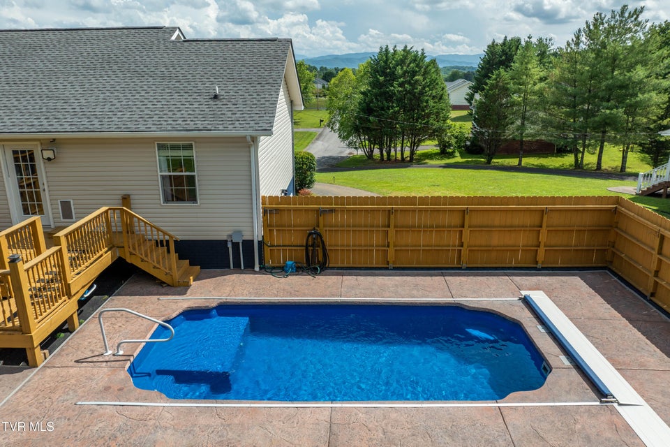 Photo #73: 216 Mockingbird Place