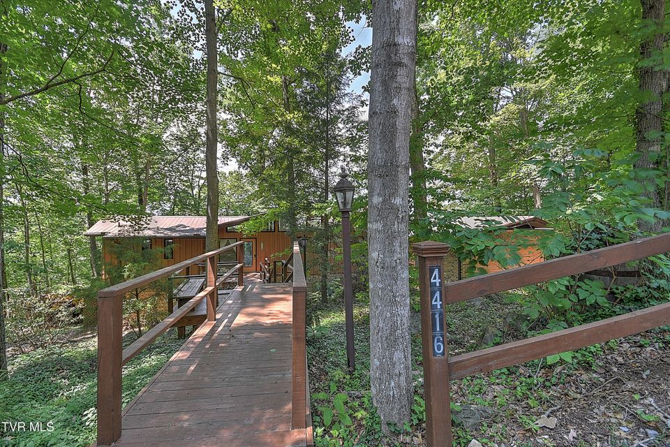 Photo #7: 4416 Beechcliff Drive