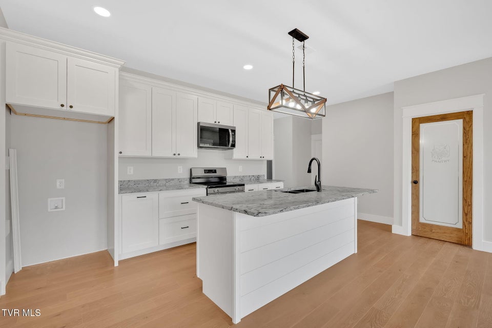 Photo #16: 1208 Olde Oaks Drive