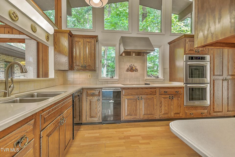 Photo #3: 4416 Beechcliff Drive
