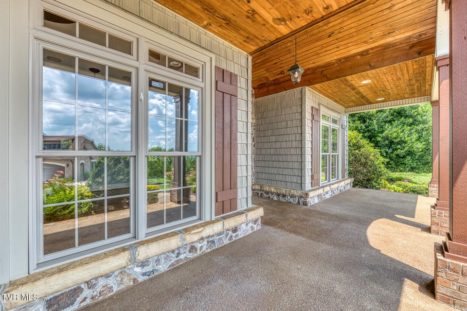 Photo #11: 1184 Cliffview Circle