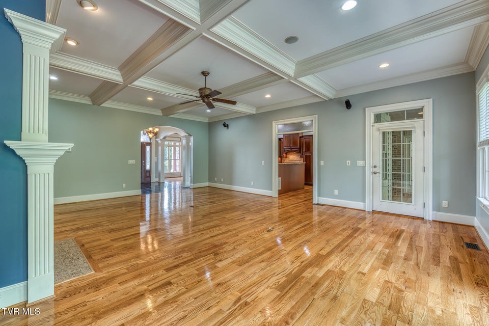 Photo #37: 1184 Cliffview Circle