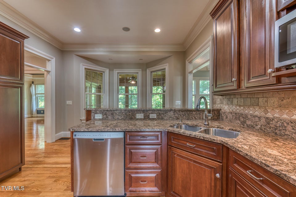 Photo #44: 1184 Cliffview Circle
