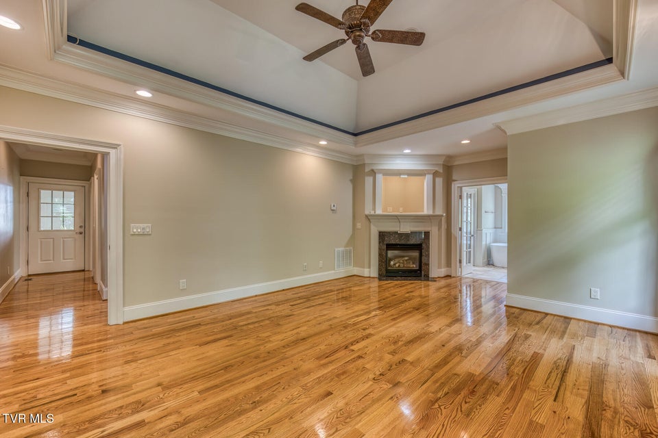 Photo #51: 1184 Cliffview Circle