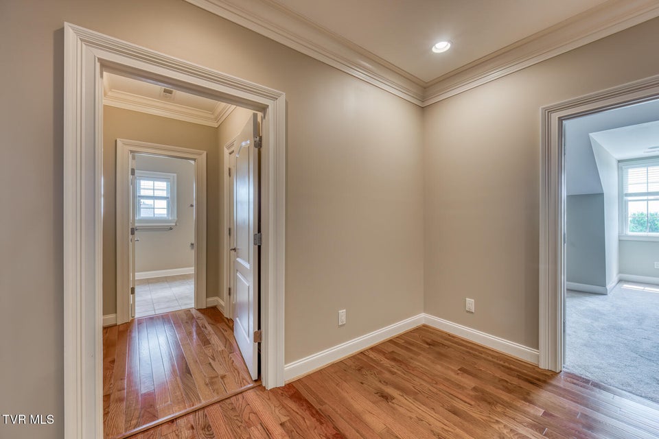 Photo #77: 1184 Cliffview Circle