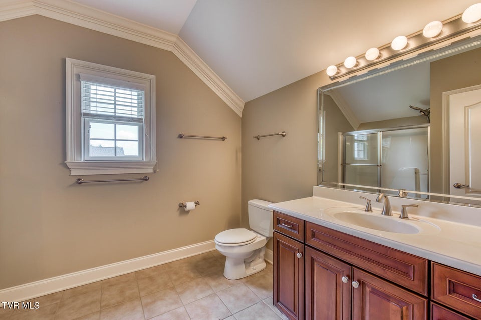 Photo #78: 1184 Cliffview Circle