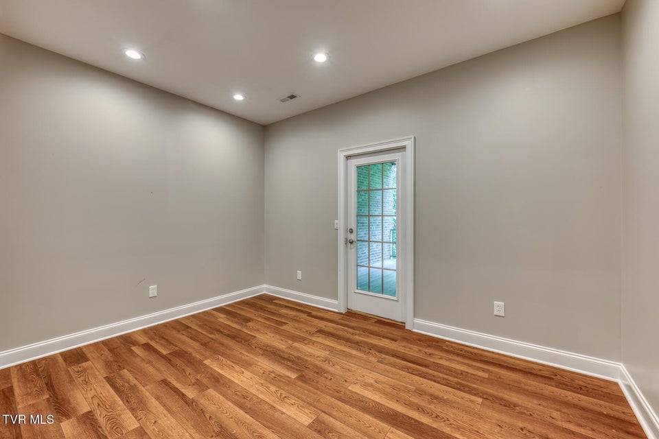 Photo #87: 1184 Cliffview Circle