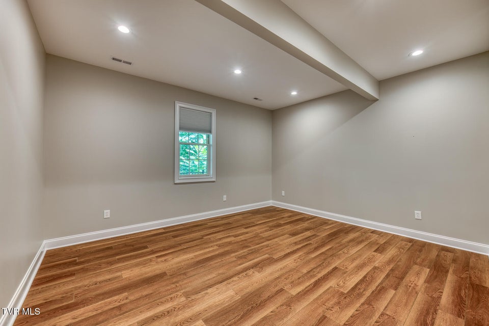 Photo #90: 1184 Cliffview Circle