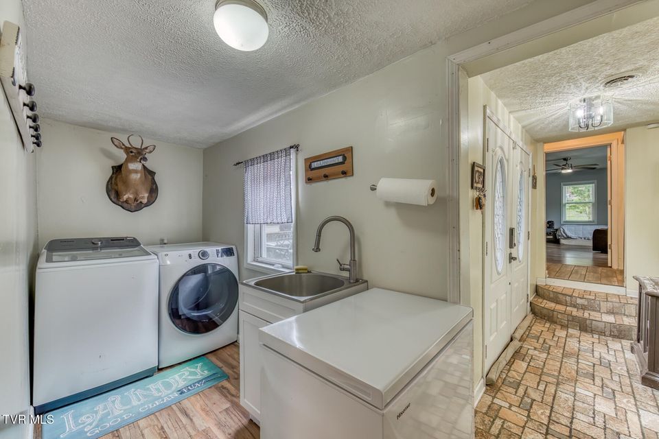 Photo #13: 218 Kirkwood Street
