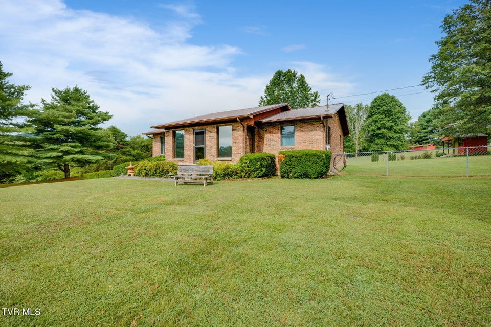 Photo #5: 168 Ridgemont Road
