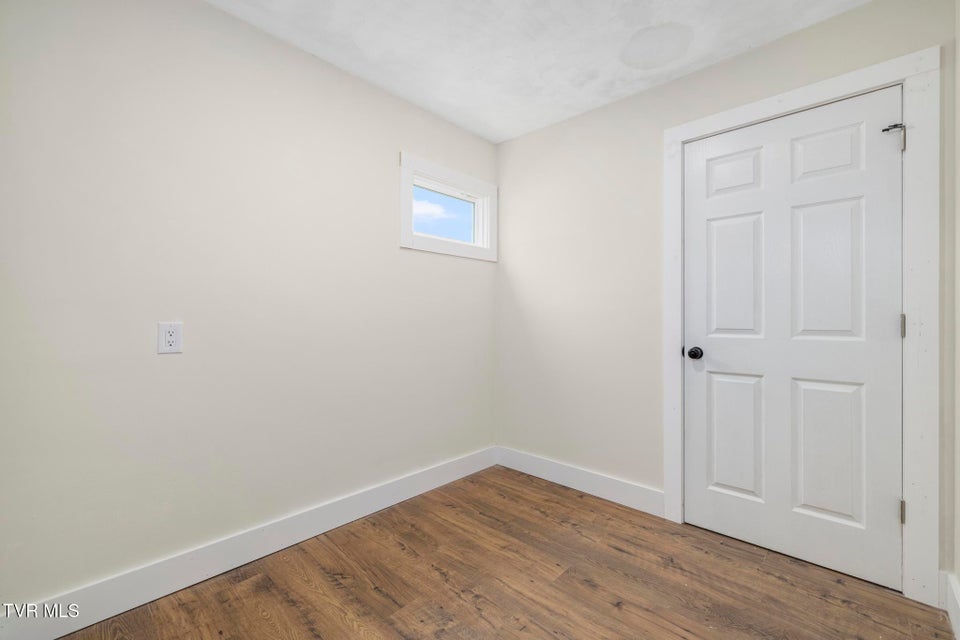 Photo #24: 412 Gallup Avenue