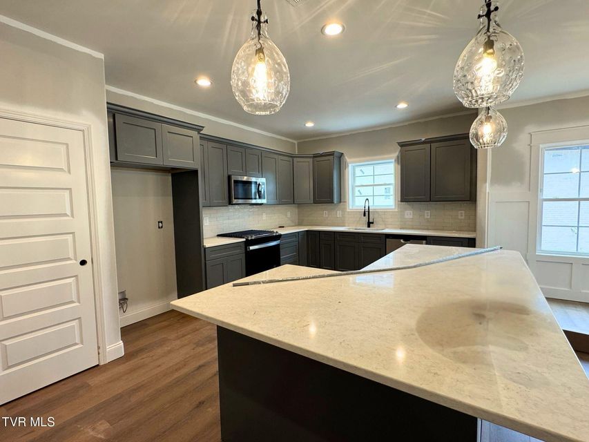 Photo #4: 750 Hunts Terrace Drive