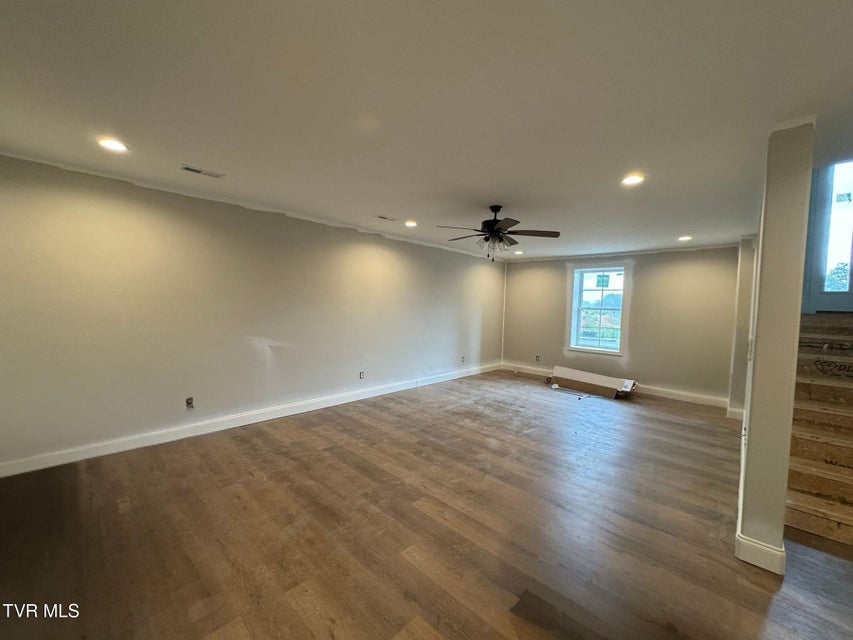 Photo #13: 750 Hunts Terrace Drive
