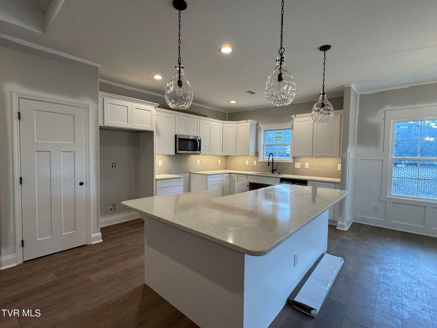 Photo #4: 754 Hunts Terrace Drive