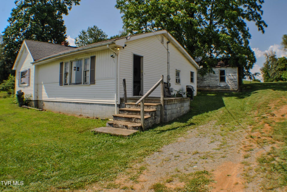 Photo #5: 2351 Hwy 81 S
