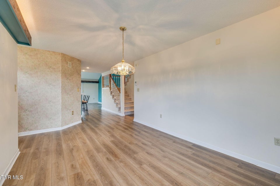 Photo #7: 239 Willowbend Drive