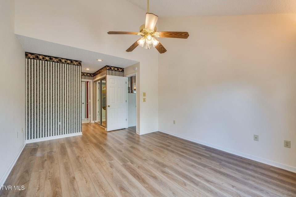 Photo #17: 239 Willowbend Drive