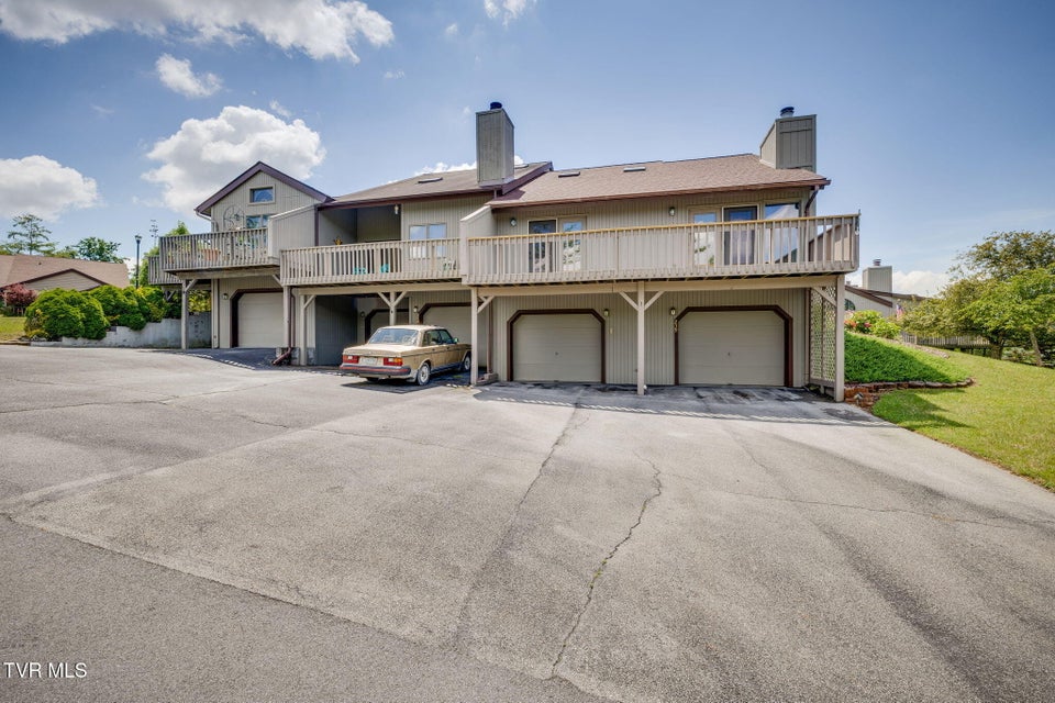 Photo #33: 239 Willowbend Drive