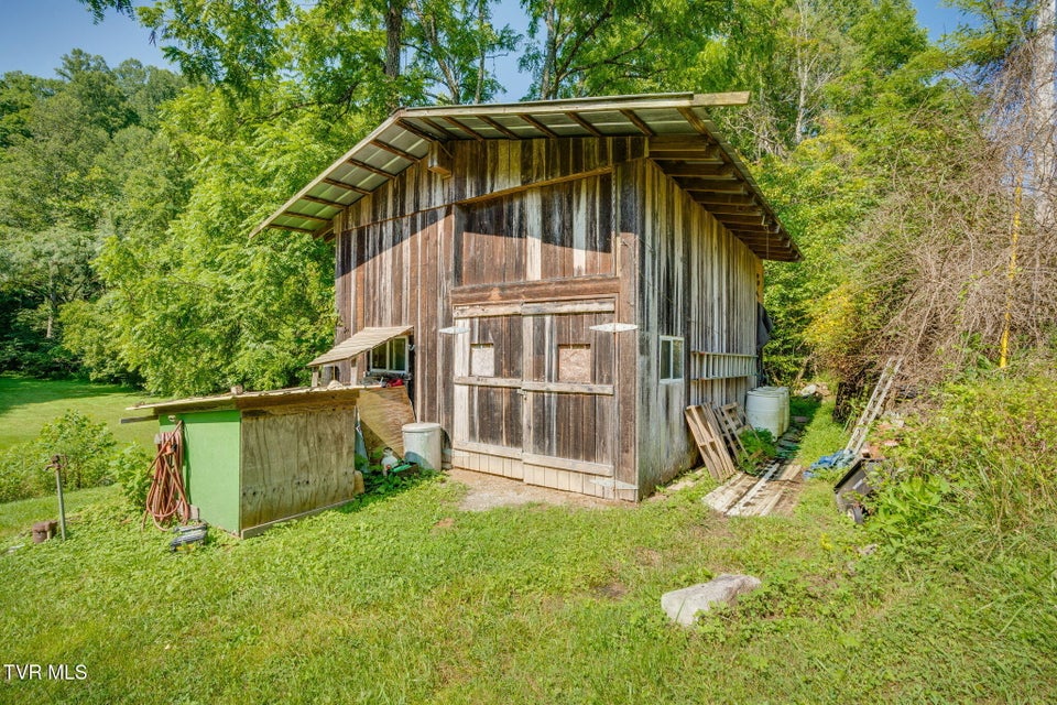 Photo #4: 131 Gibson Hollow Road
