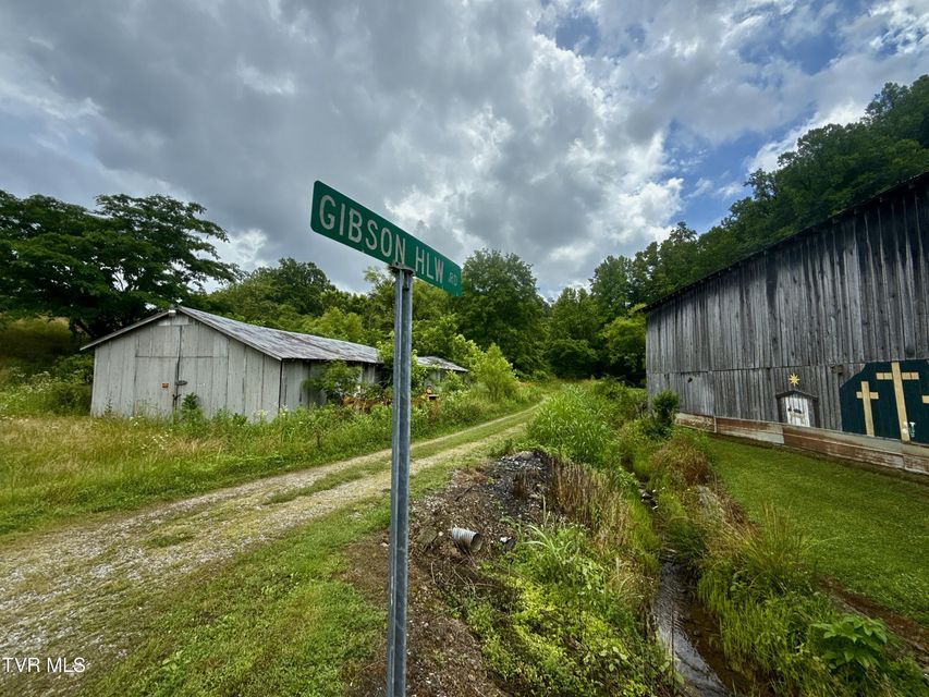 Photo #6: 131 Gibson Hollow Road