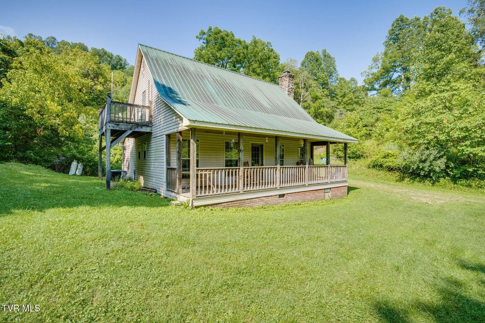 Photo #10: 131 Gibson Hollow Road