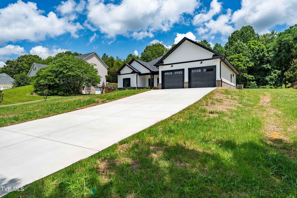 Photo #3: 1308 Walnut Grove Road